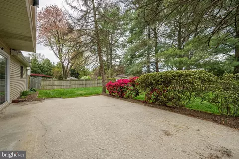 Exterior - 14808 Mistletoe Ct, Silver Spring, MD 20905 photo 8 of 12