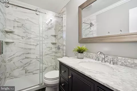 Bath - 19508 Wootton Ave, Poolesville, MD 20837 photo 1 of 3