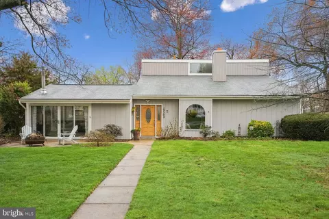 19508 Wootton Ave, Poolesville, MD 20837