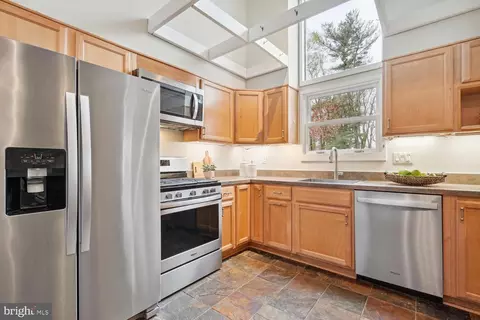 Kitchen - 19508 Wootton Ave, Poolesville, MD 20837 photo 1 of 2