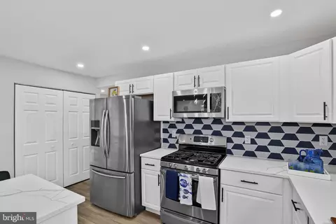 Kitchen - 2800 Sheraton St, Silver Spring, MD 20906 photo 5 of 5