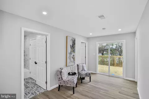 Living - 2800 Sheraton St, Silver Spring, MD 20906 photo 5 of 6