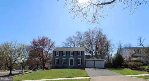 19300 Ridgecrest Dr, Germantown, MD 20874