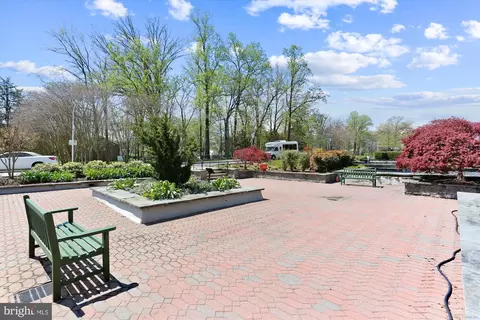 Exterior - 14809 Pennfield Cir #401, Silver Spring, MD 20906 photo 16 of 17
