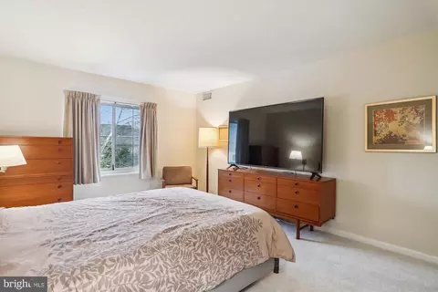 Bedroom - 14809 Pennfield Cir #401, Silver Spring, MD 20906 photo 2 of 8