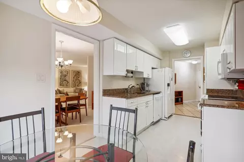 Kitchen - 14809 Pennfield Cir #401, Silver Spring, MD 20906 photo 6 of 6
