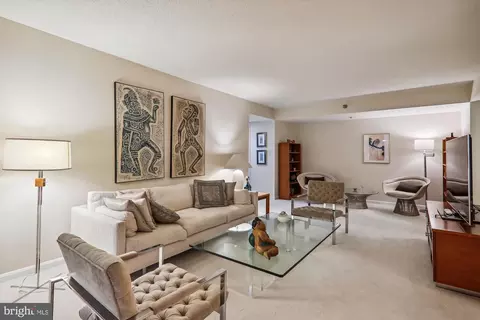 Living - 14809 Pennfield Cir #401, Silver Spring, MD 20906 photo 2 of 5