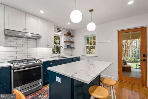 Kitchen - 10115 Big Rock Rd, Silver Spring, MD 20901 photo 4 of 4