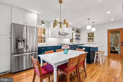 Dining - 10115 Big Rock Rd, Silver Spring, MD 20901 photo 2 of 3