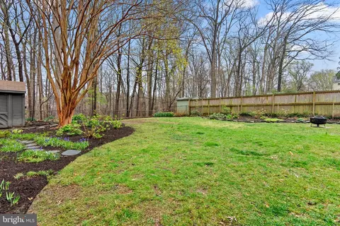 Exterior - 10115 Big Rock Rd, Silver Spring, MD 20901 photo 7 of 9