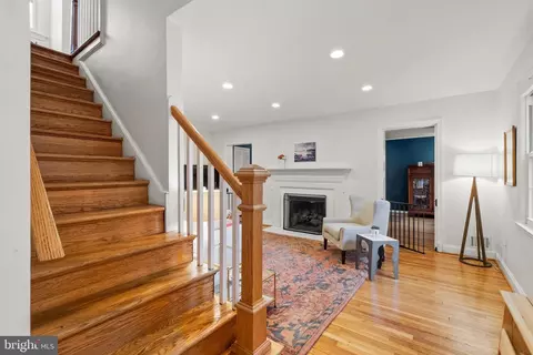 Living - 10115 Big Rock Rd, Silver Spring, MD 20901 photo 1 of 6
