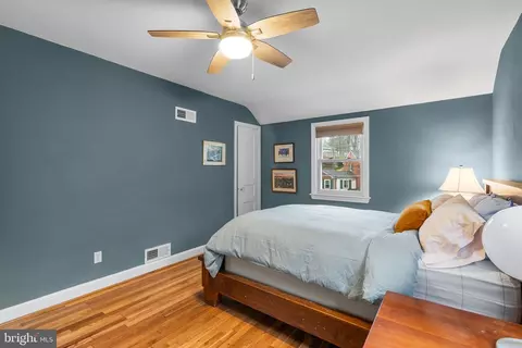 Bedroom - 10115 Big Rock Rd, Silver Spring, MD 20901 photo 4 of 8