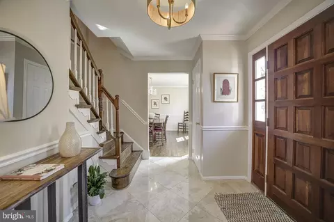 Entry Way - 9 Sunrise Ct, Potomac, MD 20854 photo 1 of 2