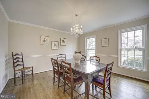 Dining - 9 Sunrise Ct, Potomac, MD 20854 photo 2 of 5