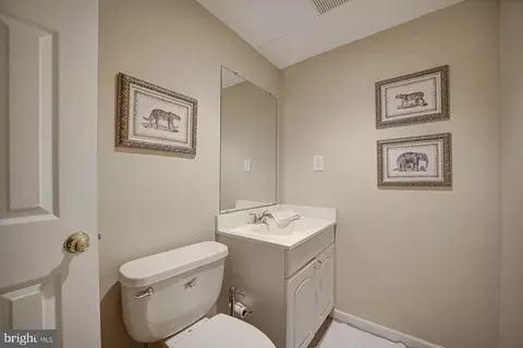 Bath - 9 Sunrise Ct, Potomac, MD 20854 photo 6 of 6