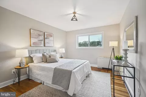 Bedroom - 9736 Glen Ave #203-97, Silver Spring, MD 20910 photo 4 of 5
