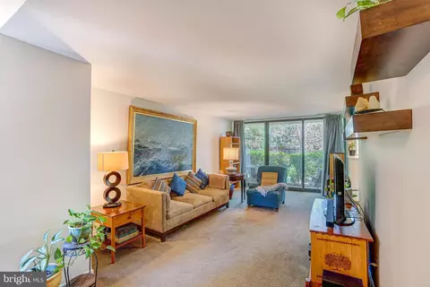 9907 Blundon Dr #5-101, Silver Spring, MD 20902 photo 4