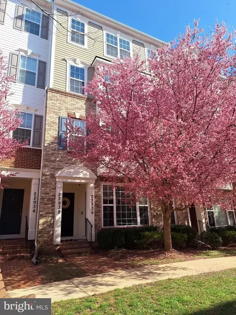 22936 Spicebush Dr #1361, Clarksburg, MD 20871