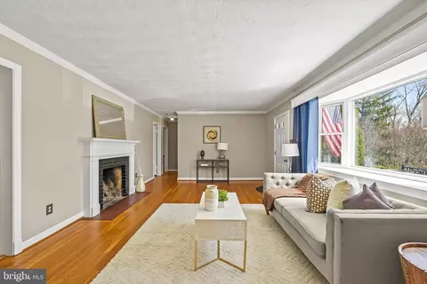 Living - 10608 Shady Cir, Silver Spring, MD 20903 photo 5 of 11