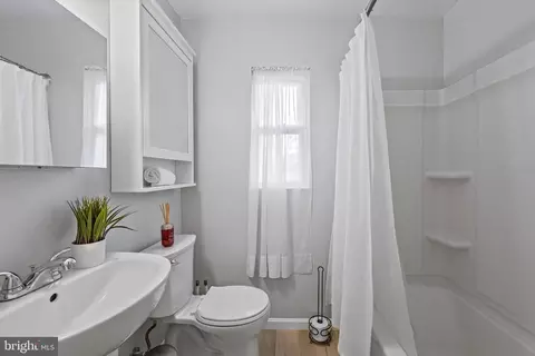 Bath - 10608 Shady Cir, Silver Spring, MD 20903 photo 2 of 4