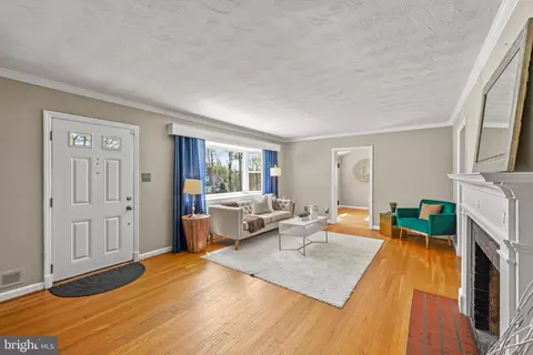 Living - 10608 Shady Cir, Silver Spring, MD 20903 photo 4 of 11