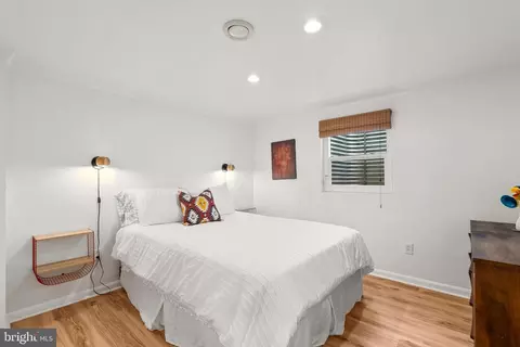 Bedroom - 505 Ellsworth Dr, Silver Spring, MD 20910 photo 10 of 11