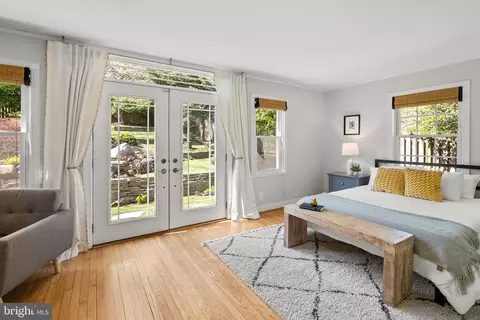Bedroom - 505 Ellsworth Dr, Silver Spring, MD 20910 photo 1 of 11