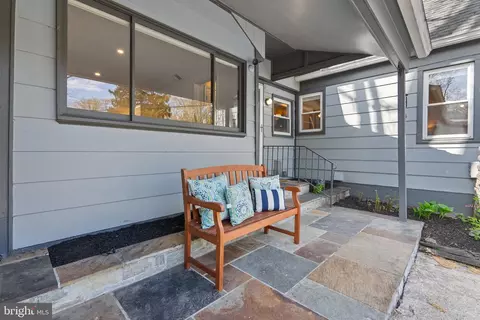 Exterior - 505 Ellsworth Dr, Silver Spring, MD 20910 photo 13 of 16