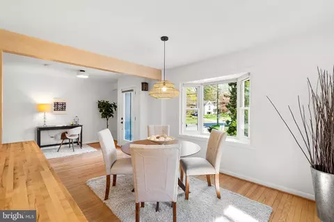 Dining - 505 Ellsworth Dr, Silver Spring, MD 20910 photo 2 of 3