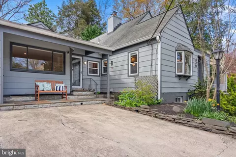 Exterior - 505 Ellsworth Dr, Silver Spring, MD 20910 photo 14 of 16