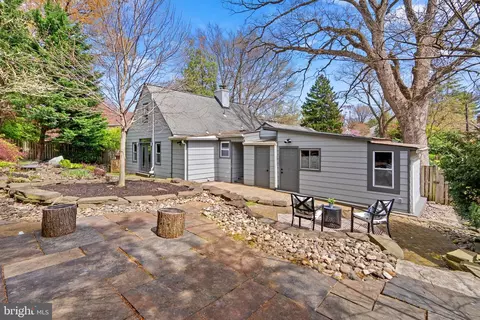 Exterior - 505 Ellsworth Dr, Silver Spring, MD 20910 photo 10 of 16