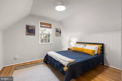 Bedroom - 505 Ellsworth Dr, Silver Spring, MD 20910 photo 7 of 11