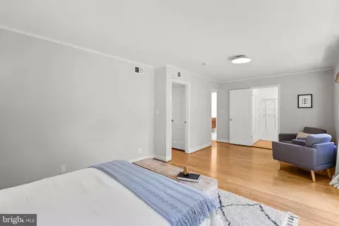 Bedroom - 505 Ellsworth Dr, Silver Spring, MD 20910 photo 3 of 11