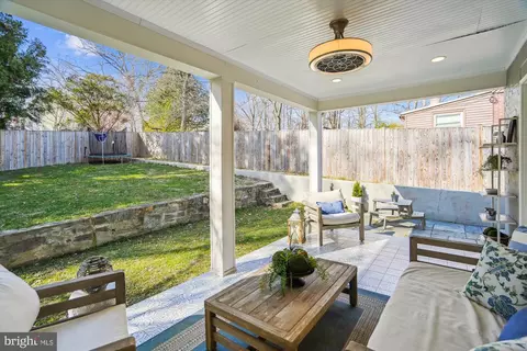 Exterior - 10206 Sutherland Rd, Silver Spring, MD 20901 photo 10 of 26