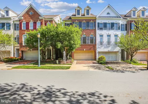 209 Oak Knoll Ter, Rockville, MD 20850