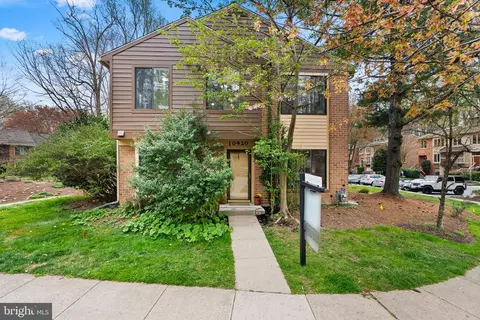 10920 Whiterim Dr, Potomac, MD 20854