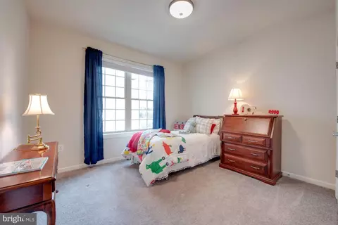 Bedroom - 13720 Soaring Wing Ln, Silver Spring, MD 20906 photo 6 of 11