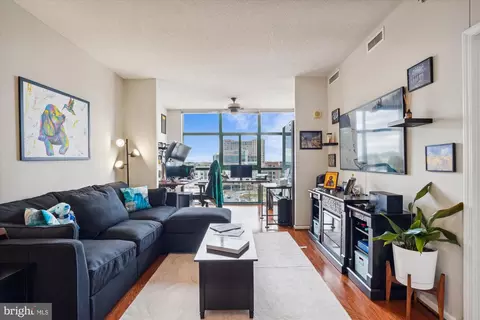 11700 Old Georgetown Rd #612, North Bethesda, MD 20852