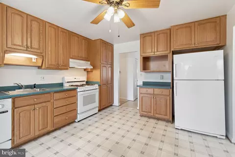 Kitchen - 12413 Buckley Dr, Silver Spring, MD 20904 photo 1 of 2