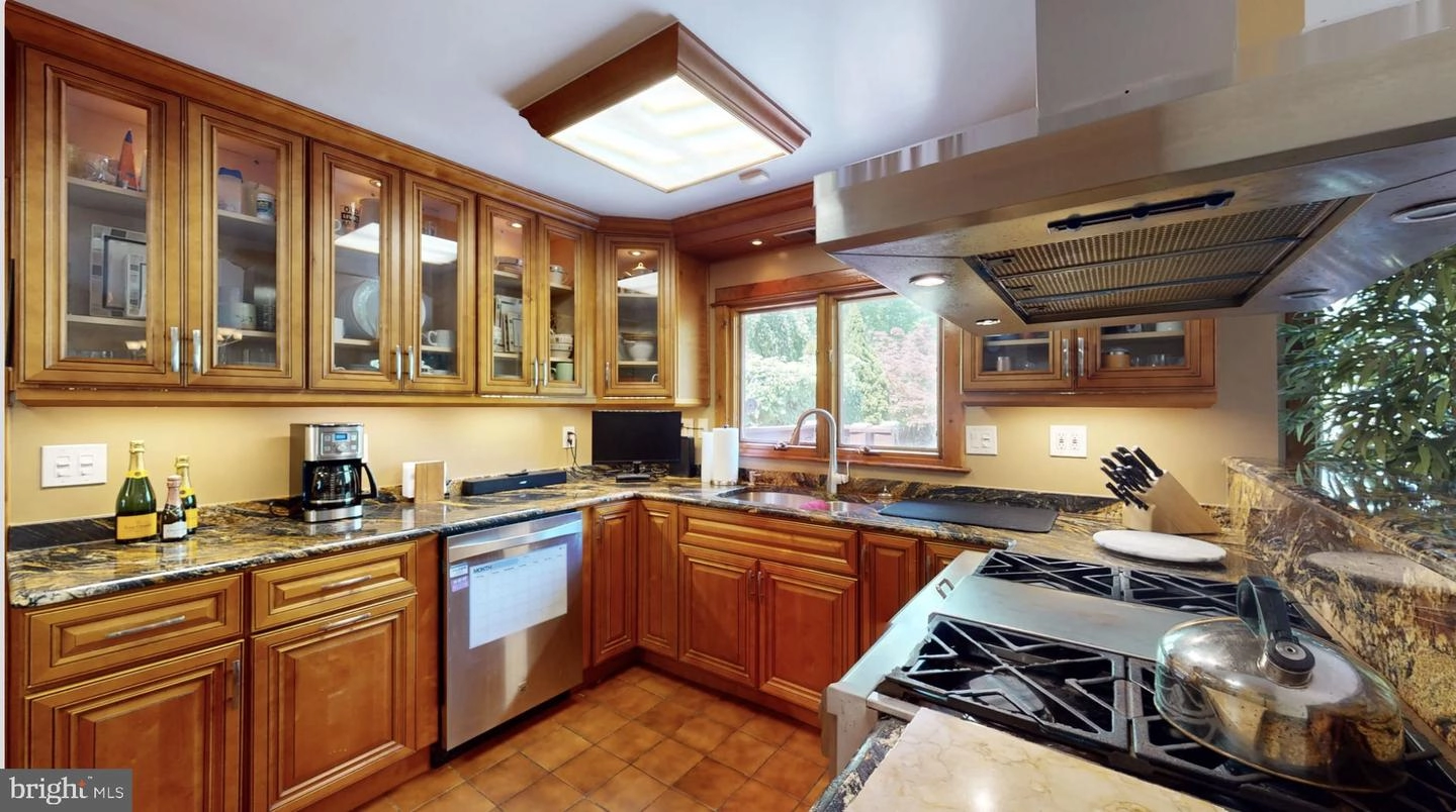 Kitchen - 736 Quaint Acres Dr, Silver Spring, MD 20904 photo 1 of 2