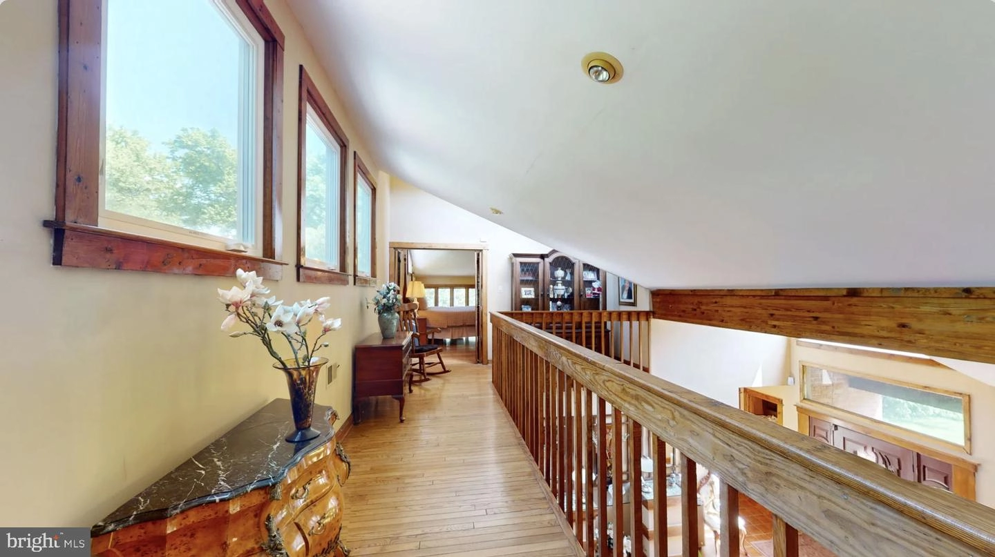 Entry Way - 736 Quaint Acres Dr, Silver Spring, MD 20904 photo 11 of 14