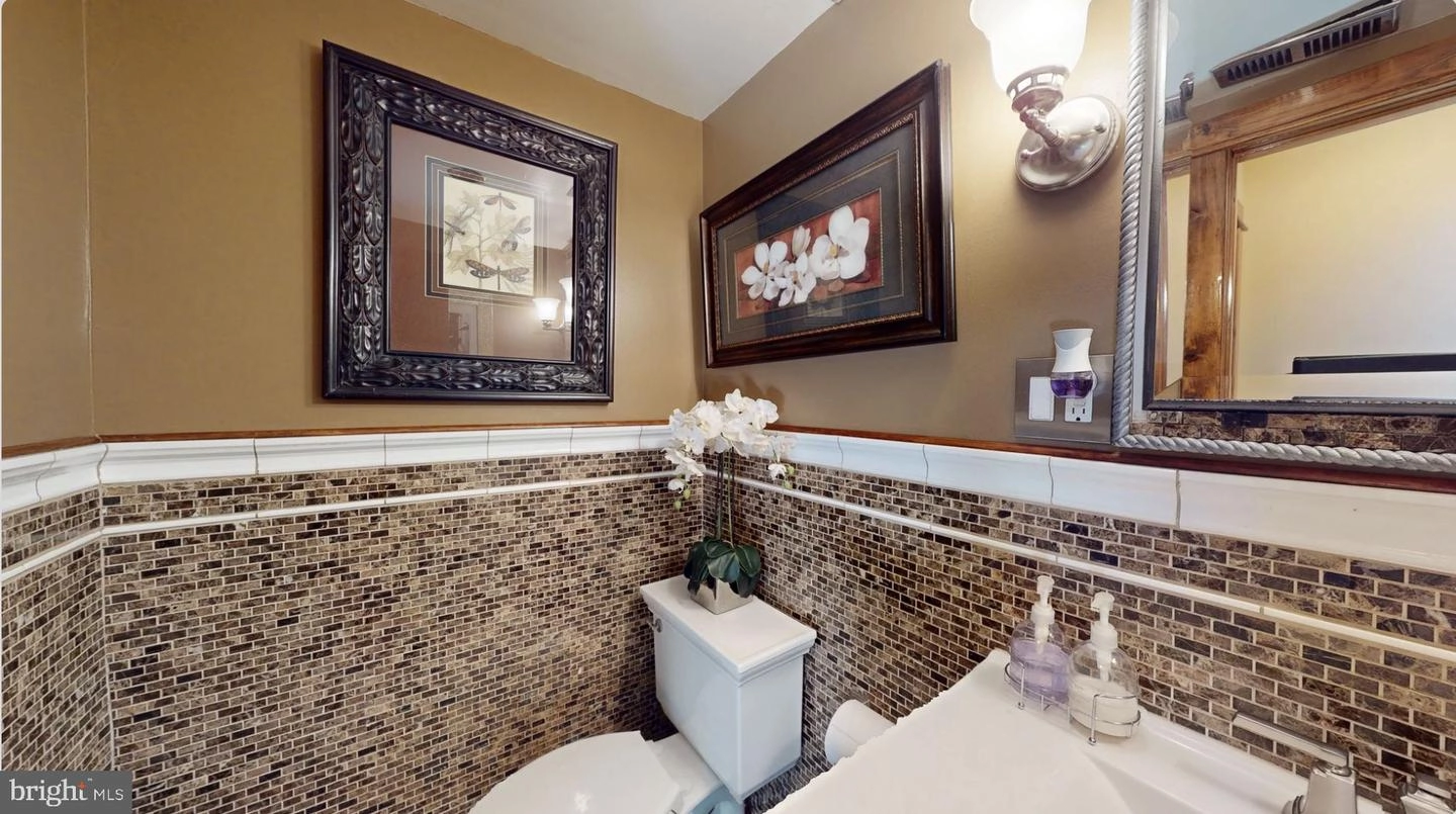 Bath - 736 Quaint Acres Dr, Silver Spring, MD 20904 photo 1 of 5