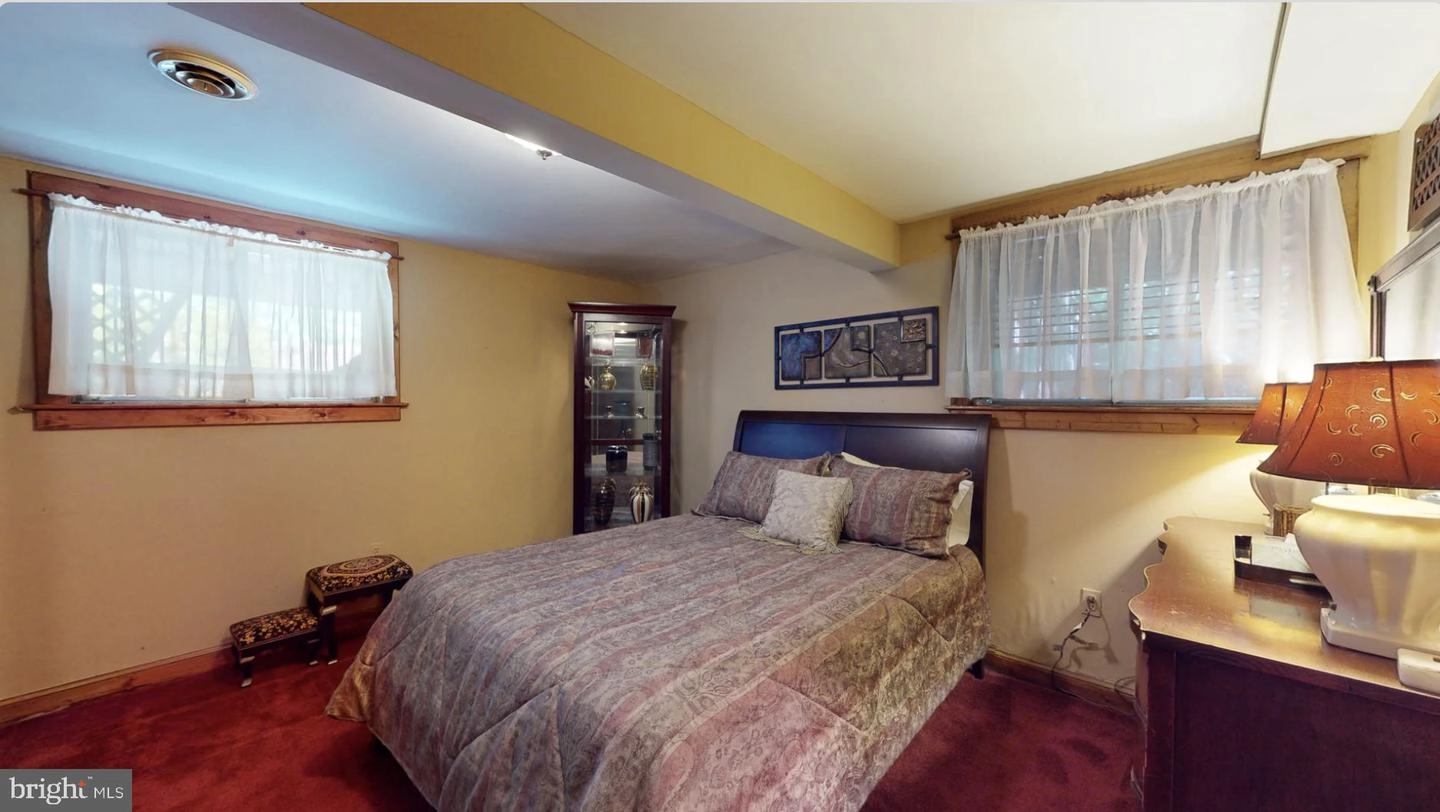Bedroom - 736 Quaint Acres Dr, Silver Spring, MD 20904 photo 4 of 4