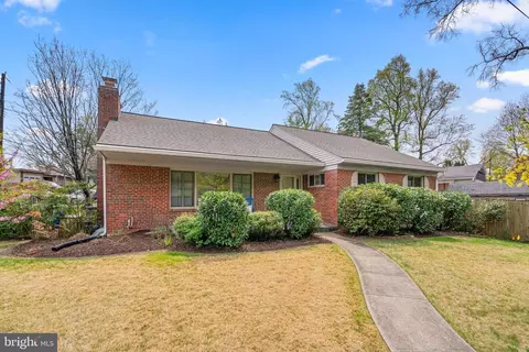 Exterior - 9315 Harvey Rd, Silver Spring, MD 20910 photo 3 of 9