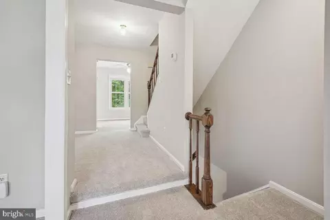 9015 Ottawa Pl, Silver Spring, MD 20910 photo 4