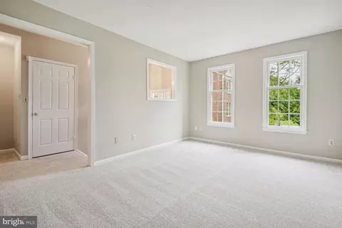 9015 Ottawa Pl, Silver Spring, MD 20910 photo 6
