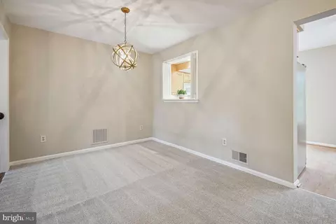 9015 Ottawa Pl, Silver Spring, MD 20910 photo 9