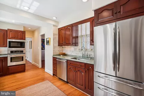 Kitchen - 9315 Crosby Rd, Silver Spring, MD 20910 photo 4 of 4