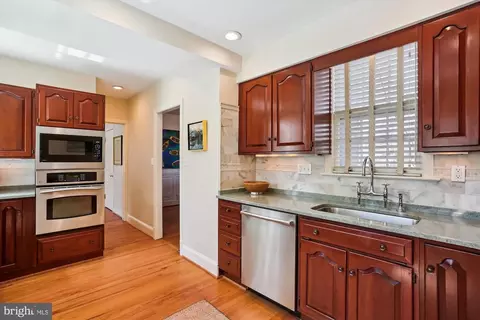 Kitchen - 9315 Crosby Rd, Silver Spring, MD 20910 photo 2 of 4