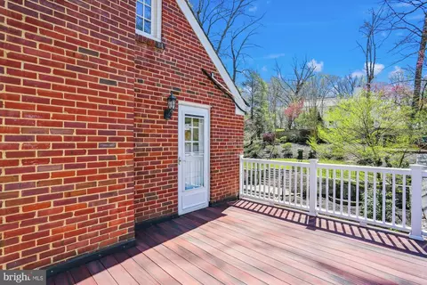 Exterior - 9315 Crosby Rd, Silver Spring, MD 20910 photo 7 of 23